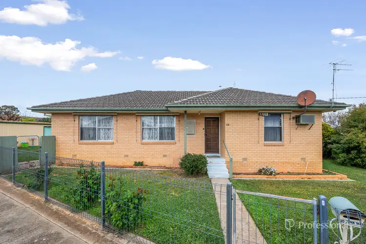 28 Gearing Street, Maryborough VIC 3465
