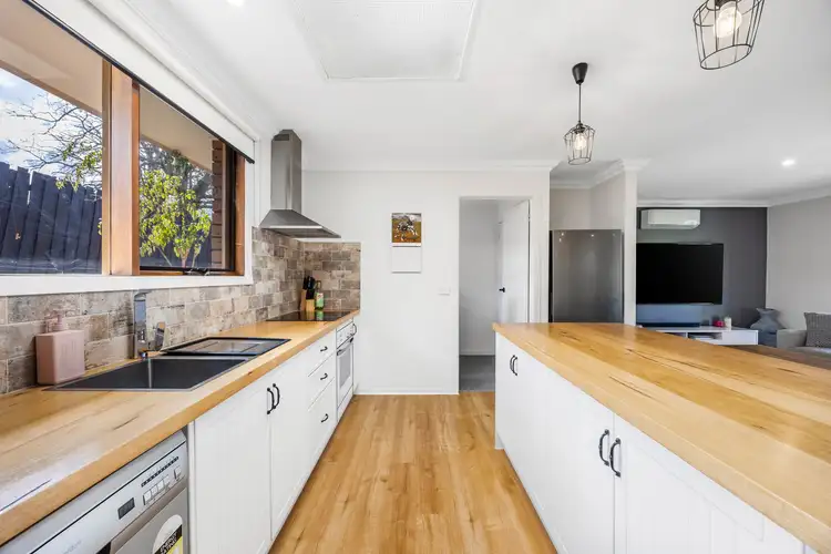 4/18 Fisher Street, Gisborne VIC 3437