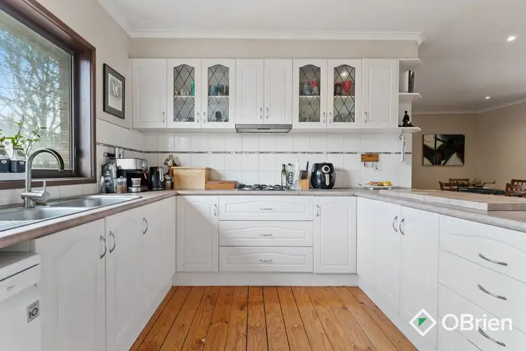 Second view of Homely house listing, 2 Dirleton Close, Frankston VIC 3199