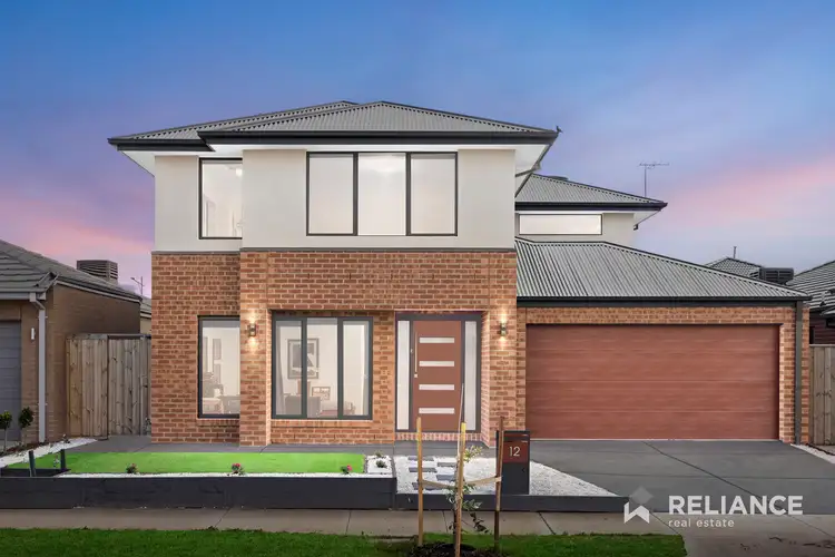 12 Farmingdale Street, Manor Lakes VIC 3024
