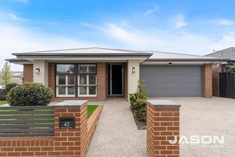 42 Brabourne Street, Mickleham VIC 3064