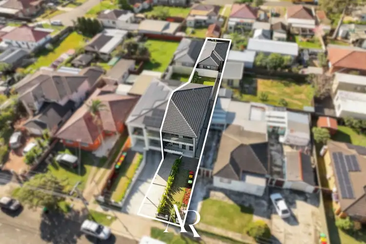 209 River Avenue, Carramar NSW 2163
