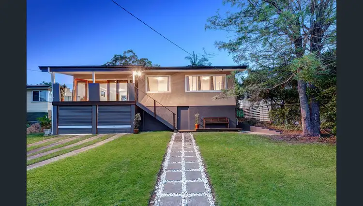 16 Aldren St, Stafford Heights QLD 4053