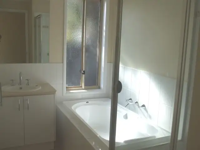 Fourth view of Homely unit listing, 3/7 Grace Court, Wodonga VIC 3690