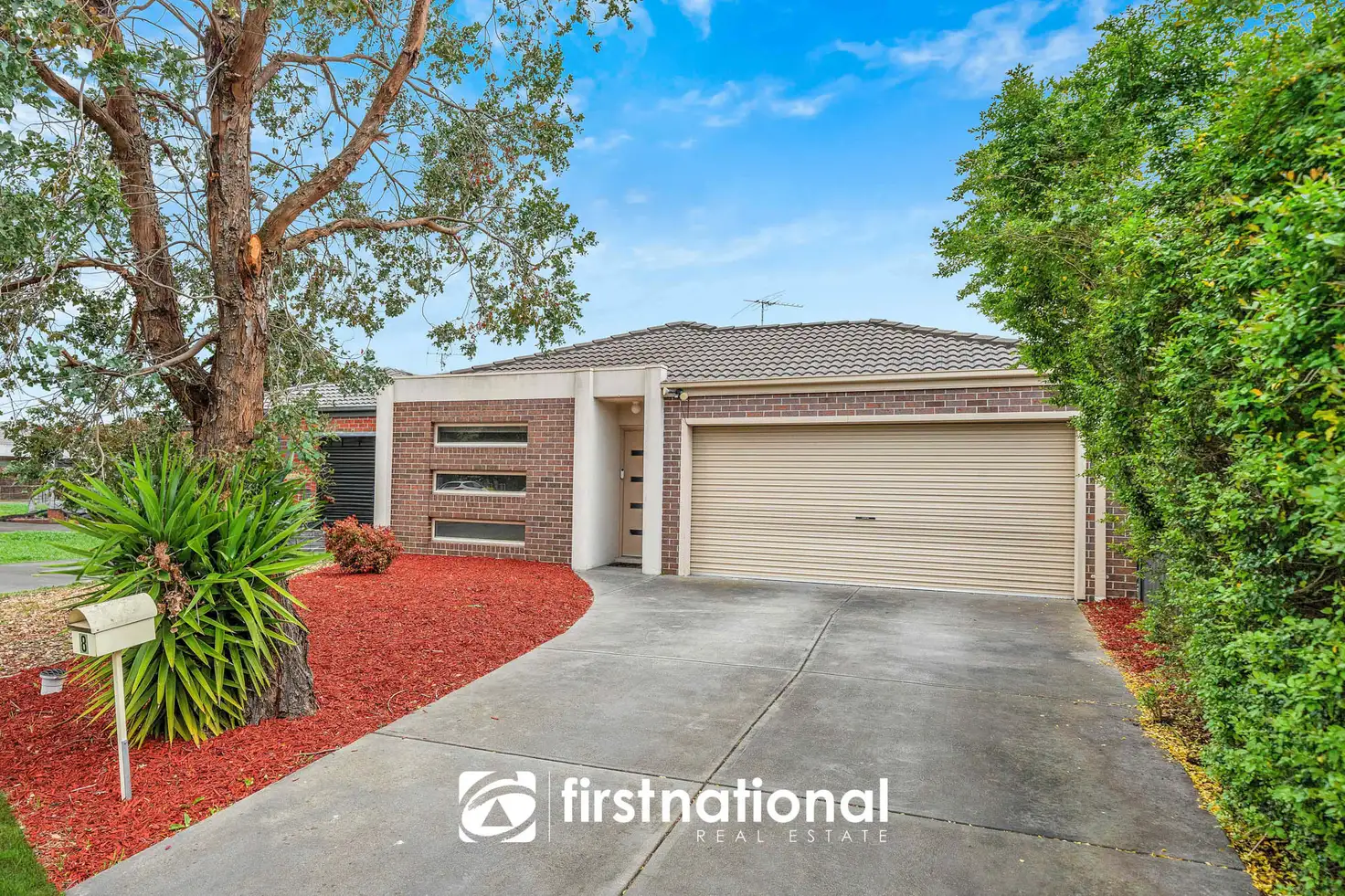 Main view of Homely house listing, 8 Elderberry Way, Pakenham VIC 3810