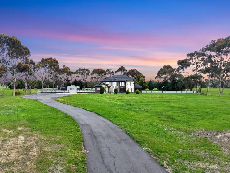 665 Riddell Road, Sunbury VIC 3429