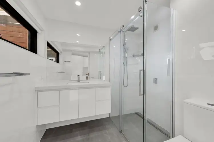 Fifth view of Homely unit listing, 21A Hillcrest Road, Frankston VIC 3199