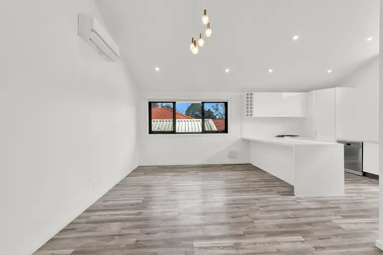 Sixth view of Homely unit listing, 21A Hillcrest Road, Frankston VIC 3199