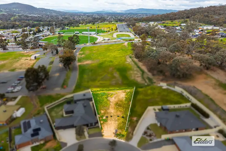 33 Harry Crescent, Hamilton Valley NSW 2641