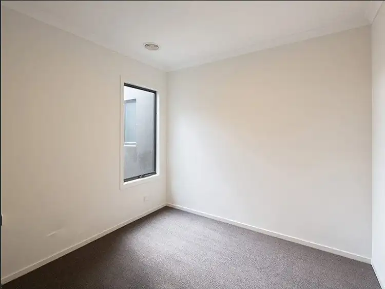 Sixth view of Homely house listing, 3 Merrimack Crescent, Keysborough VIC 3173