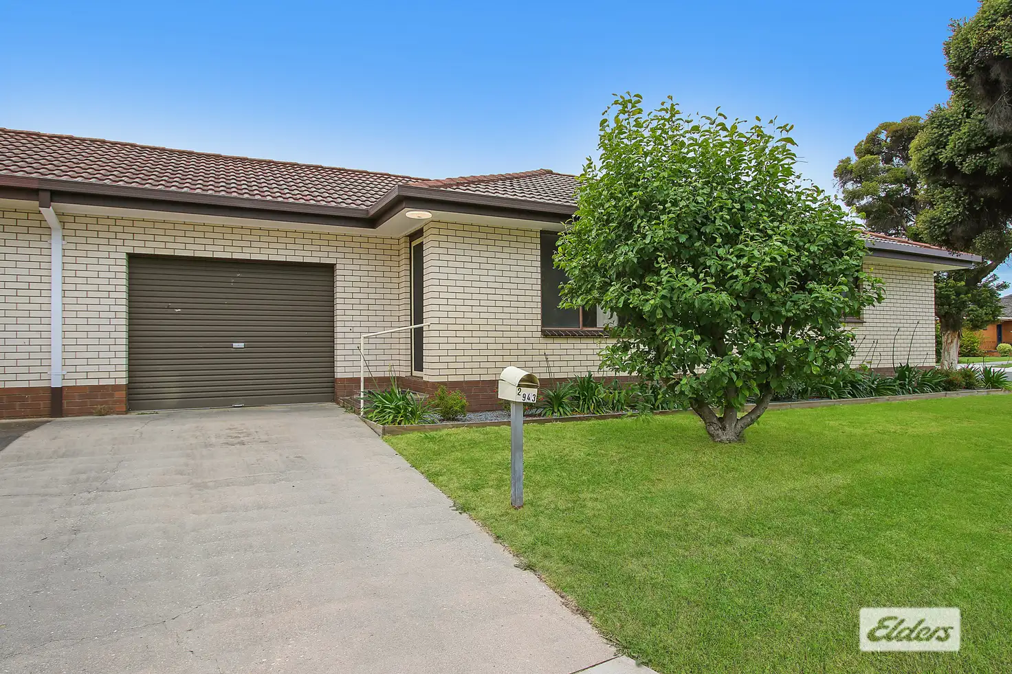 Main view of Homely unit listing, 2/943 Duffy Crescent, North Albury NSW 2640