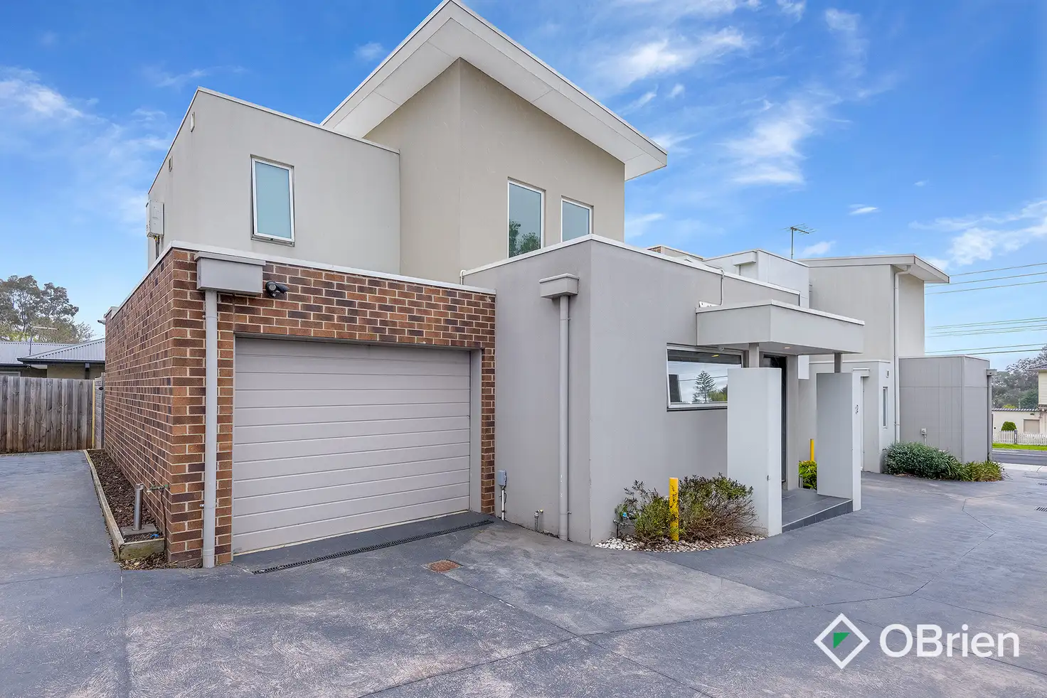 Main view of Homely house listing, 2/38 Heatherhill Road, Frankston VIC 3199