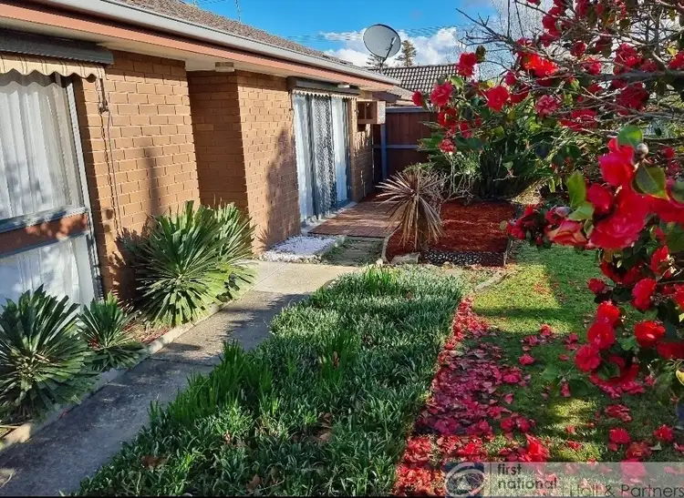 2/77 Langhorne Street