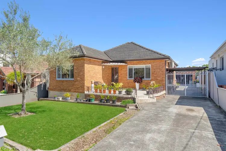 28 Mount Lewis Avenue, Punchbowl NSW 2196