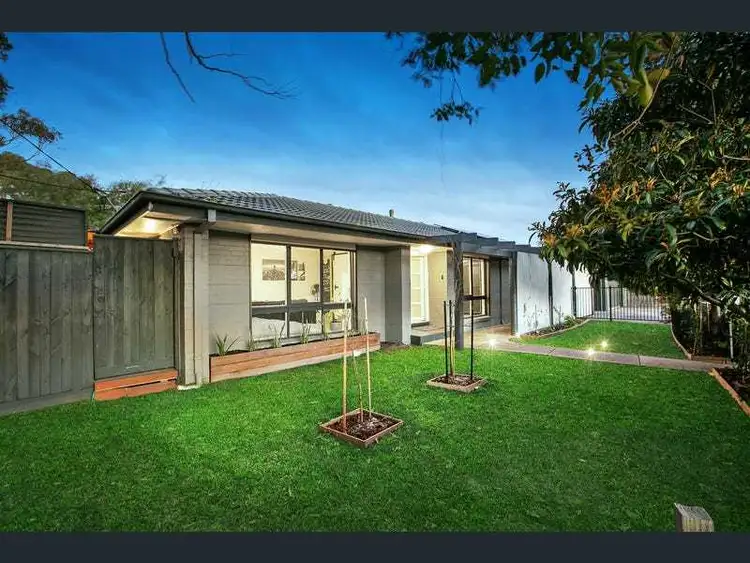 135 Mahoneys Road, Reservoir VIC 3073