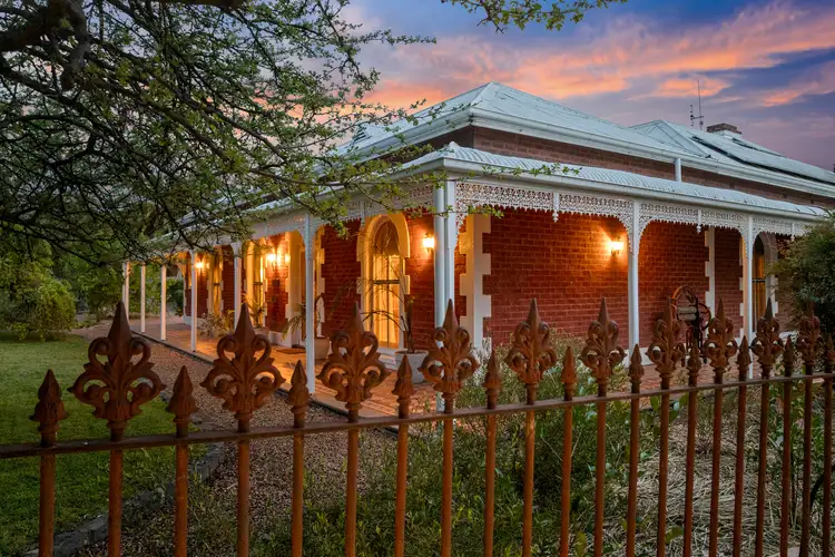 27 Railway Street, Euroa VIC 3666