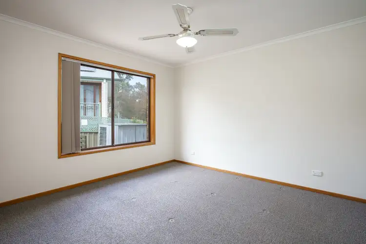 Fifth view of Homely townhouse listing, 2/8 John Court, North Albury NSW 2640