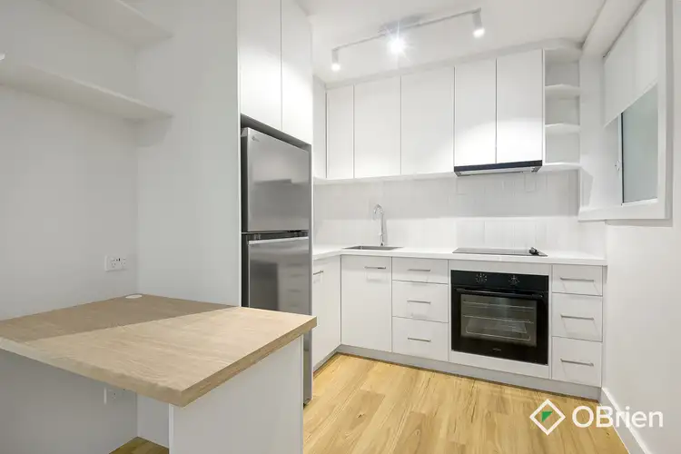 Fourth view of Homely unit listing, 2/13 Cliff Road, Frankston VIC 3199