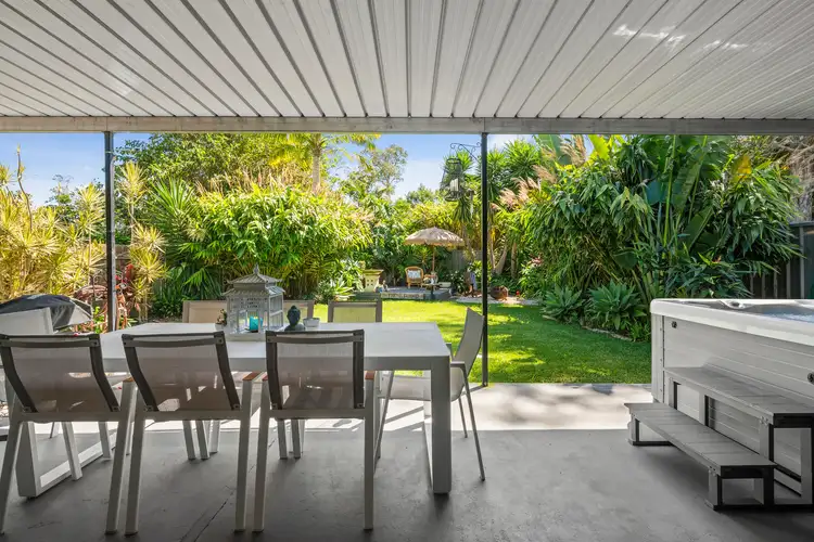 42 Lights Street, Emerald Beach NSW 2456