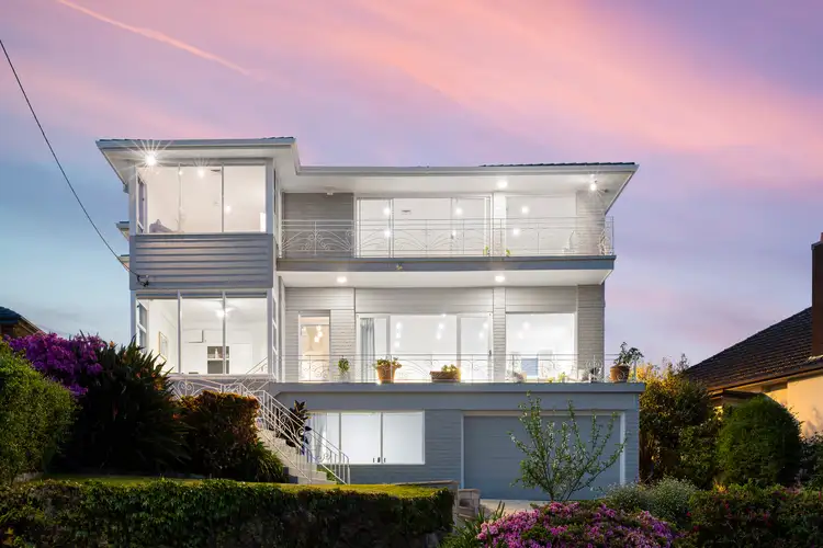 42 Edgecliffe Esplanade, Seaforth NSW 2092