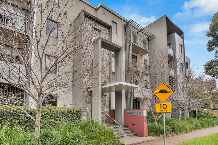 204/86 Altona Street