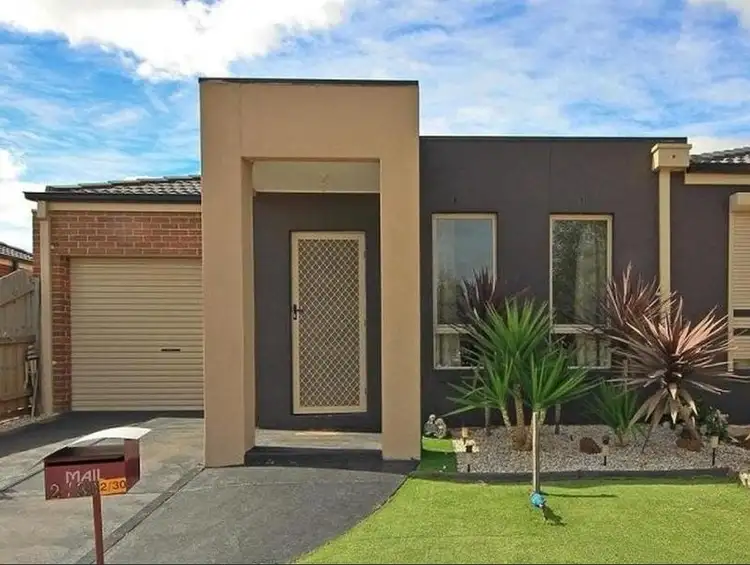 2/30 Harrow Place, Truganina VIC 3029