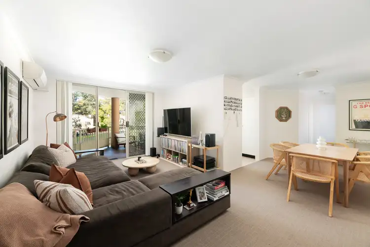 22/52-56 Auburn Street