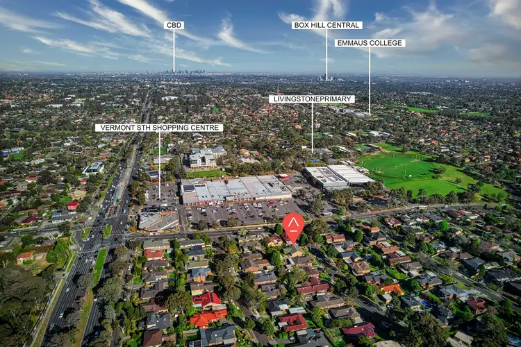 Second view of Homely house listing, 2 Woodleigh Crescent, Vermont South VIC 3133