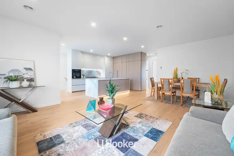 2/4 Farmers Way, Narre Warren VIC 3805