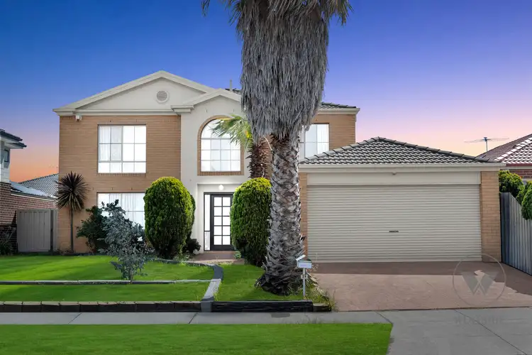 39 Cambridge Crescent, Roxburgh Park VIC 3064