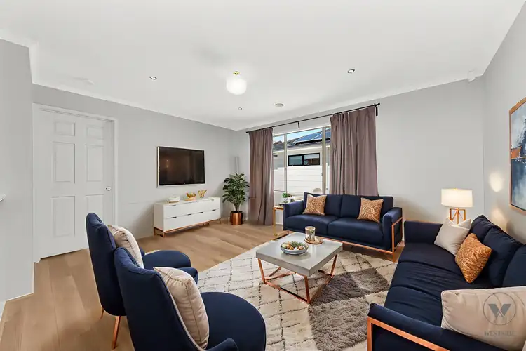 Fifth view of Homely house listing, 39 Cambridge Crescent, Roxburgh Park VIC 3064