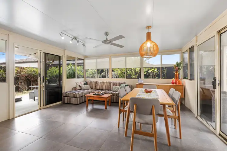 4 Hialeah Crescent, Helensvale QLD 4212
