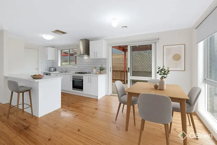 Fifth view of Homely house listing, 7 Dilkara Court, Frankston VIC 3199