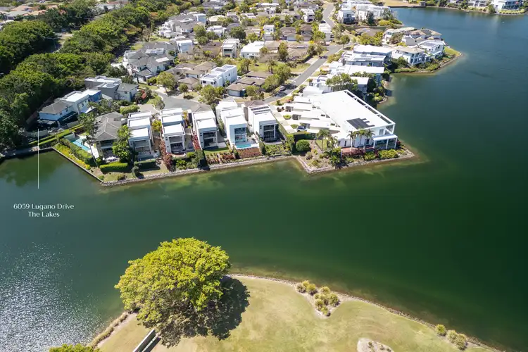 6059 Lugano Drive, Hope Island QLD 4212
