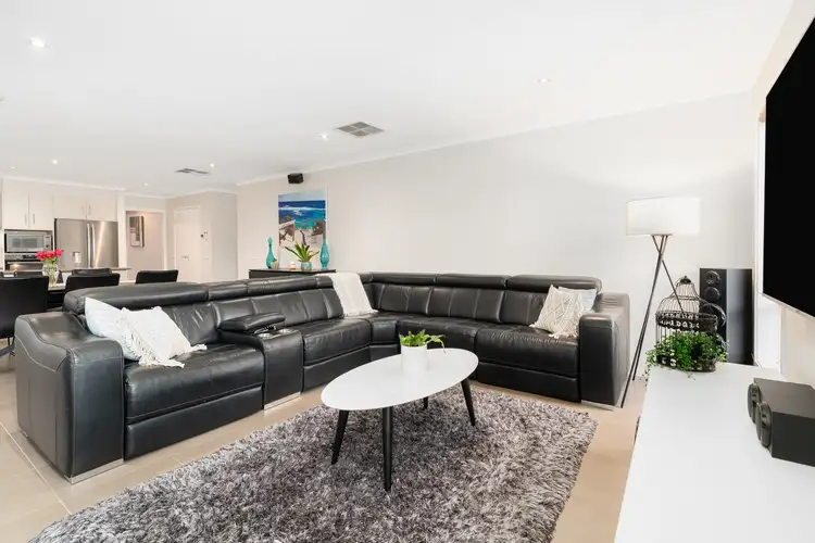Sixth view of Homely house listing, 10 Sanja Court, Grovedale VIC 3216