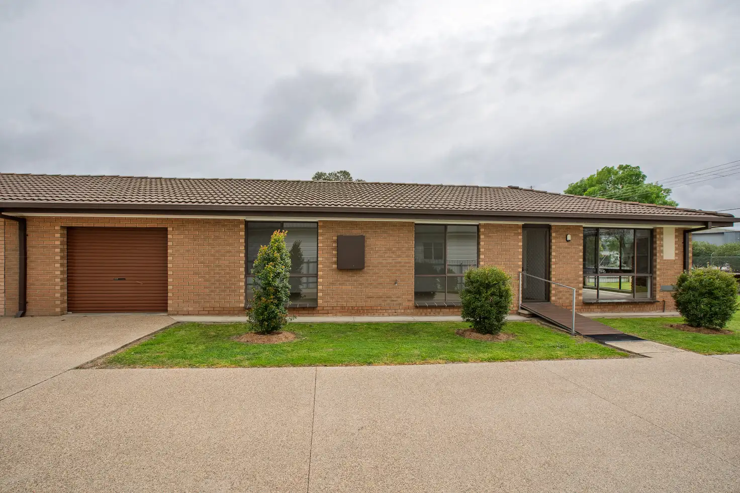Main view of Homely townhouse listing, 1/345 Wahroonga Road, Lavington NSW 2641