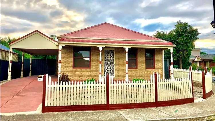 17 French Crescent, Caroline Springs VIC 3023
