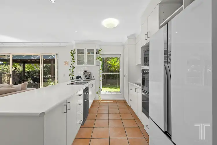 Fifth view of Homely house listing, 18 Golden Oak Crescent, Carindale QLD 4152