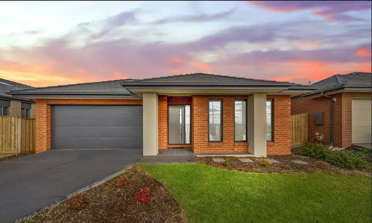 21 Masters Crescent, Mambourin VIC 3024