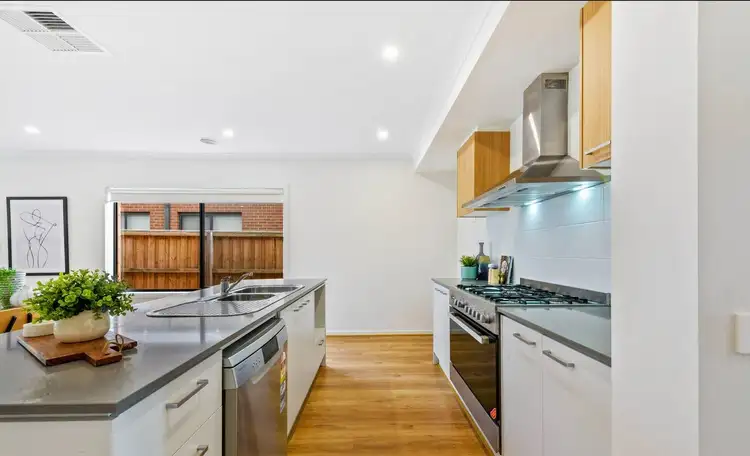 Fifth view of Homely house listing, 21 Masters Crescent, Mambourin VIC 3024