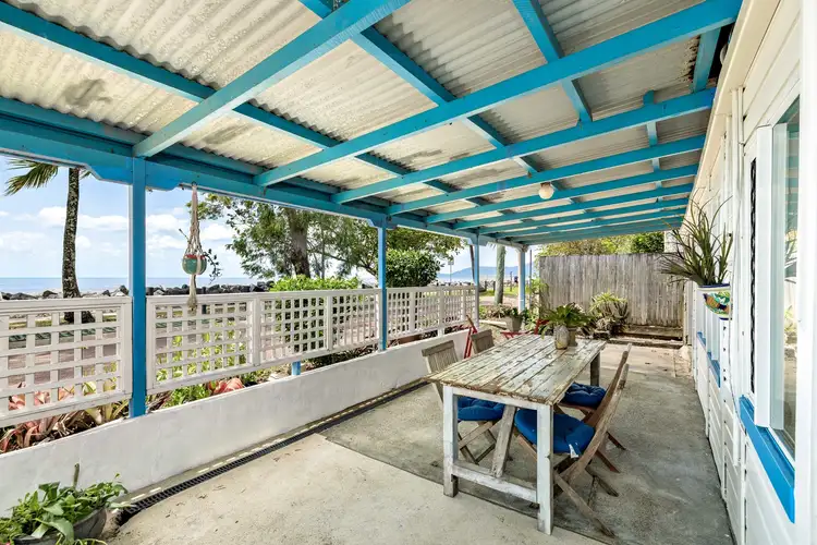 155 O'Shea Esplanade, Machans Beach QLD 4878
