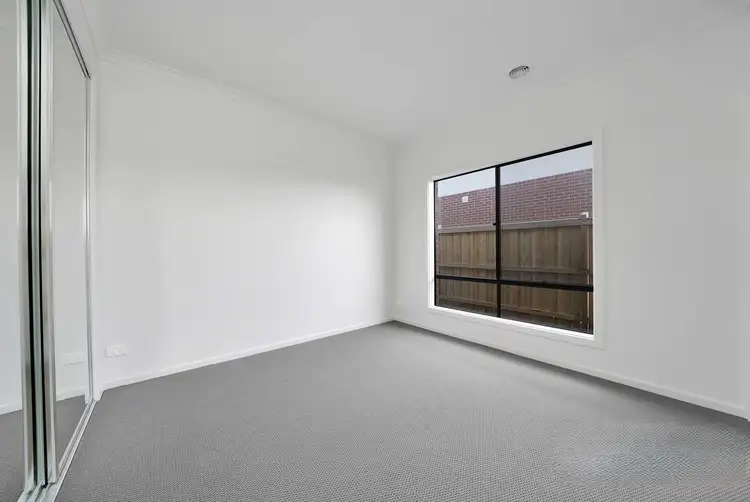 Second view of Homely house listing, 2/102 Renaissance Drive, Strathtulloh VIC 3338