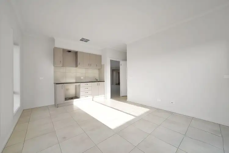 Fifth view of Homely house listing, 2/102 Renaissance Drive, Strathtulloh VIC 3338