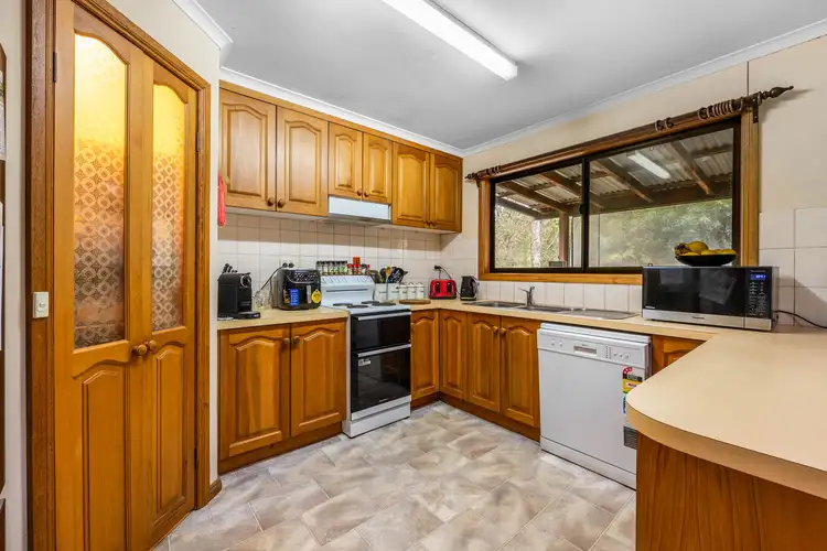 Sixth view of Homely house listing, 11 Rayner Court, Blackwood VIC 3458