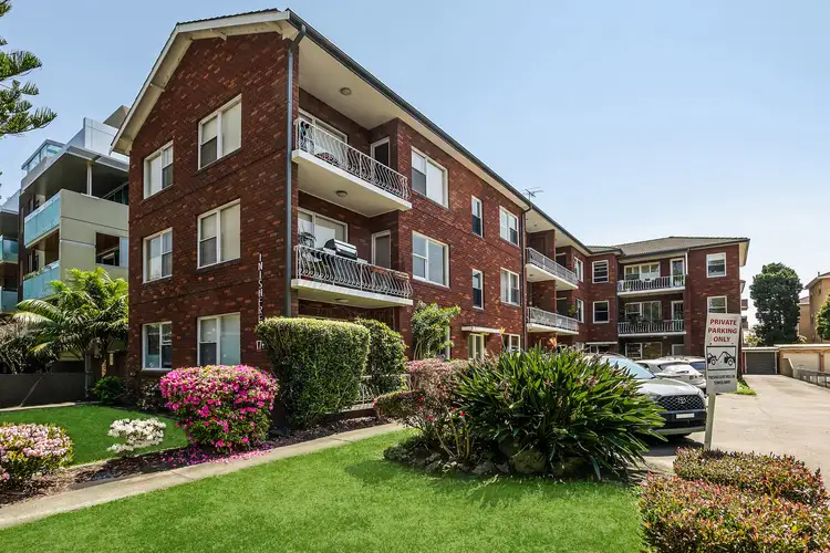 12/176-178 Russell Avenue