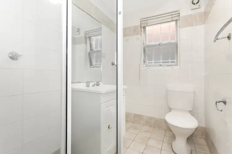 Fifth view of Homely apartment listing, 4/1 Murray Road, Freshwater NSW 2096