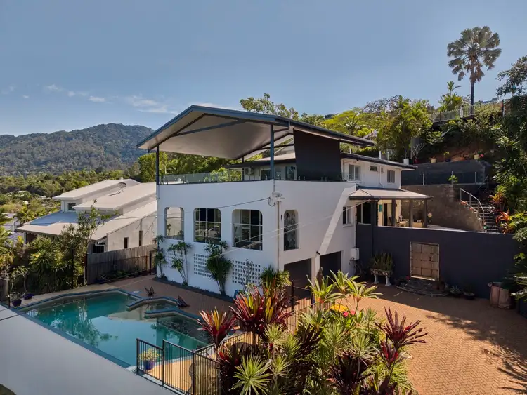 31 Ponticello Street, Whitfield QLD 4870