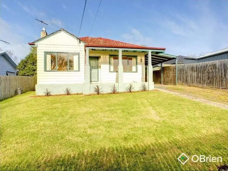 2 Joyce Avenue, Frankston VIC 3199