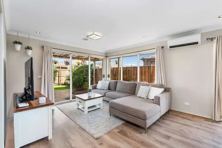 42 Avonmore Way, Weir Views VIC 3338