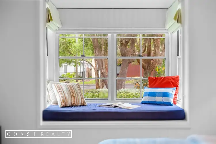 Fifth view of Homely house listing, 4 Tourmaline Avenue, Pearl Beach NSW 2256